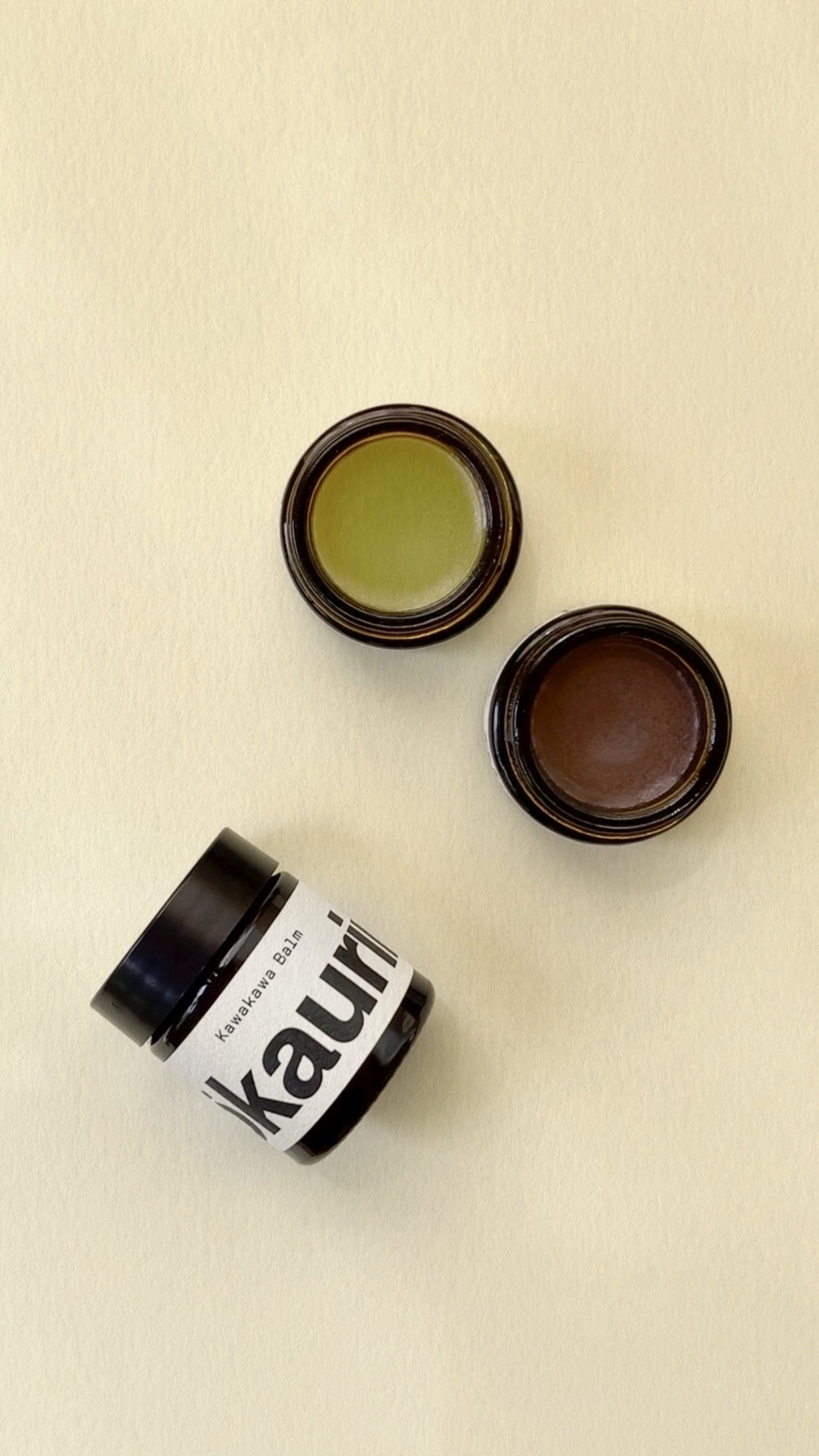 ōkaurirahi kawakawa balm colour