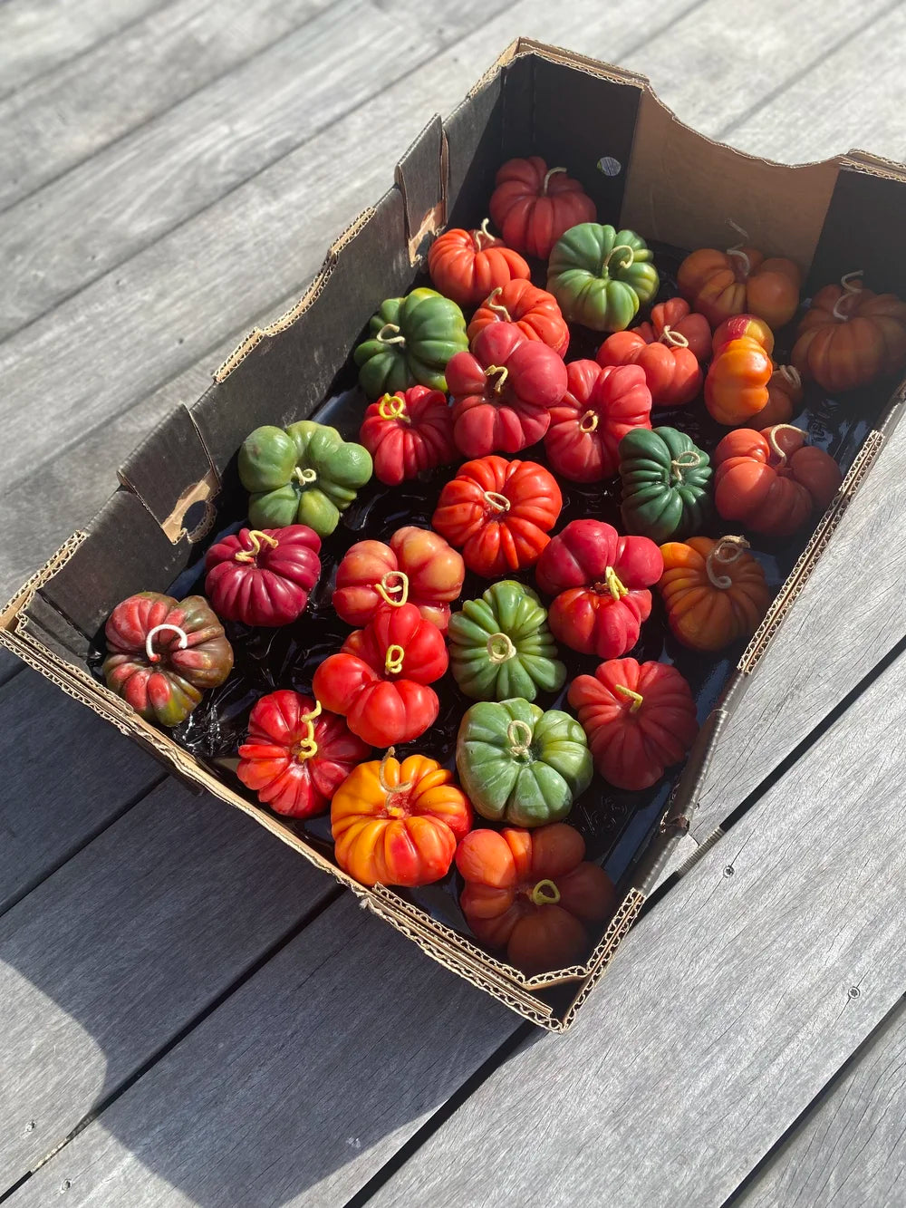 Heirloom Tomato Beeswax Candle